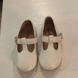 Smockingbird White Mary Jane’s Dress Shoes